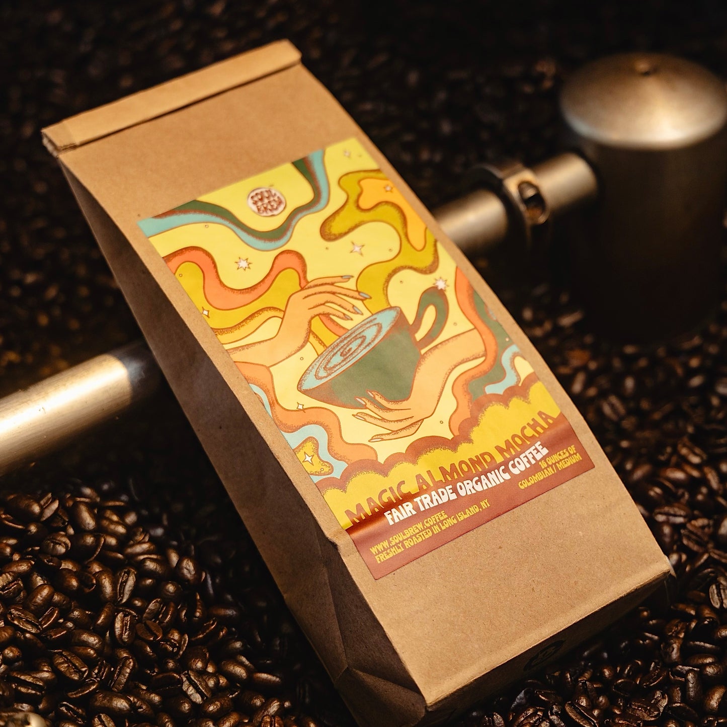 MAGIC ALMOND MOCHA (colombian) 16oz
